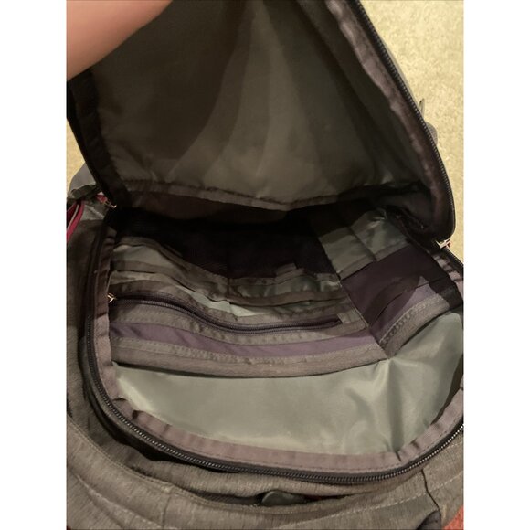 The North Face Recon Women’s Backpack Gray Pink Trim Laptop Pockets Purple - Picture 7 of 10